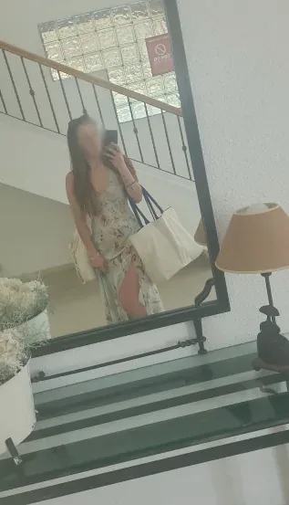 Alena, 28