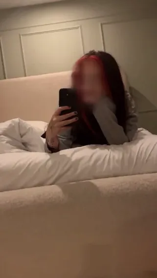 Elif, 20