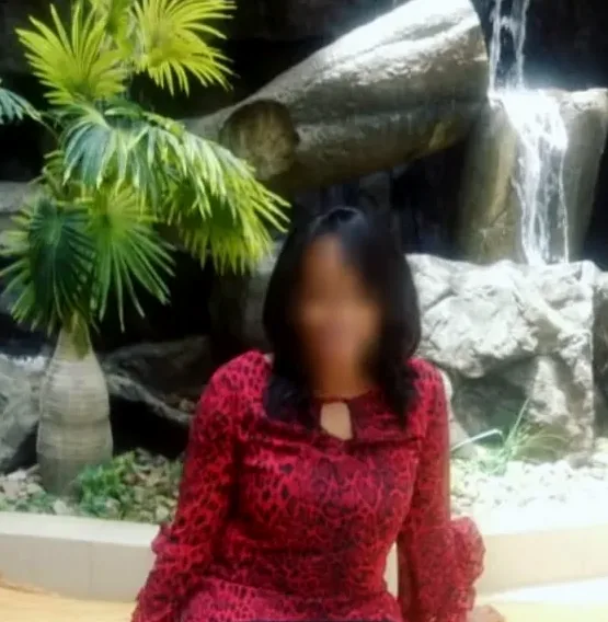 Elif, 30