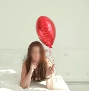 Jana, 27
