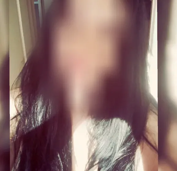 Juliane, 30