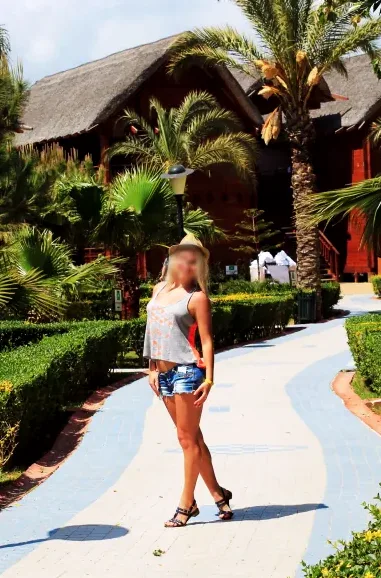 Melike, 32