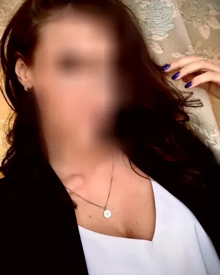 Paula, 33